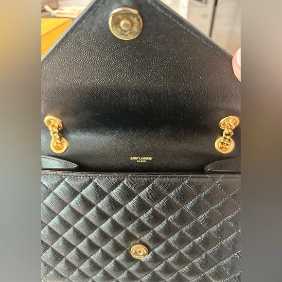 Authentic Saint Laurent Triquilt Medium YSL Shoulder Bag in Grained Leather. - Picture 13 of 13